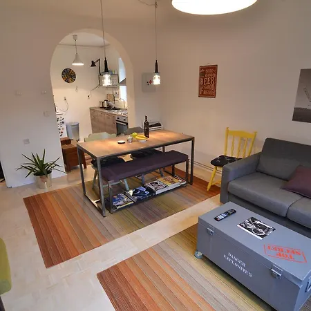 Apartamento Embassy Of Industry + Free Parking *